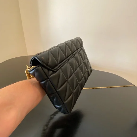 NWT Zara bloggers fav black faux leather quilted chunky chain strap shoulder bag